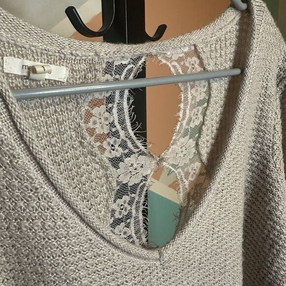 Maurices Tunic Sweater Long Sleeve V-Neck Lace Trim Back Light Peach Size 1 - Picture 3 of 6